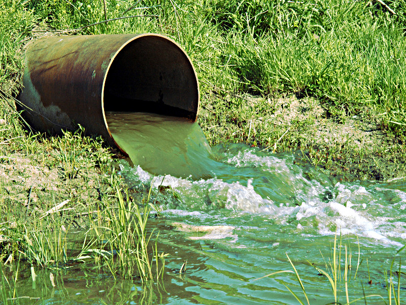 Noticia Televisiva sobre Contaminación  de Aguas de Riego