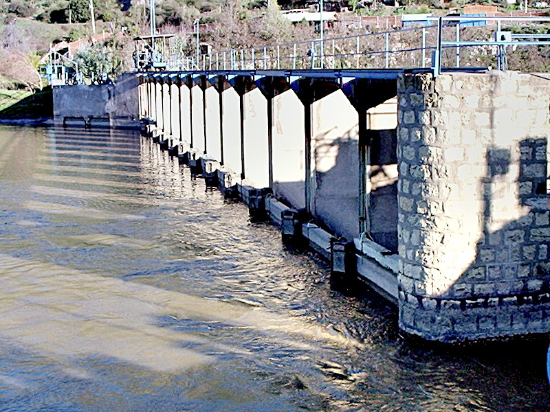 Asociación Canales de Maipo. Comparación Aforos Diarios mes de Octubre: 2010 – 2011 – 2012 – 2013 – 2014 – 2015 – 2016 – 2017- 2018- 2019 – 2020 – 2021 – 2022 – 2023 – 2024