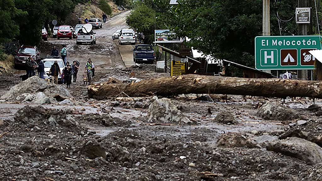 Santiago habría estado a seis horas de quedar sin suministro de agua potable tras aluviones